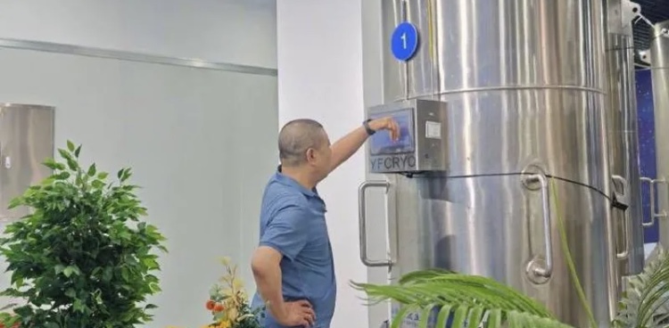 Man Who Cryopreserved Wife Sparks Outcry After Starting New Relationship