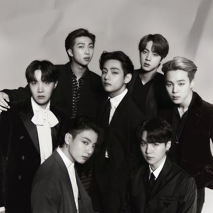 BTS Members Shine at BreakTudo Awards 2025 Amid Anticipation for Group’s Return