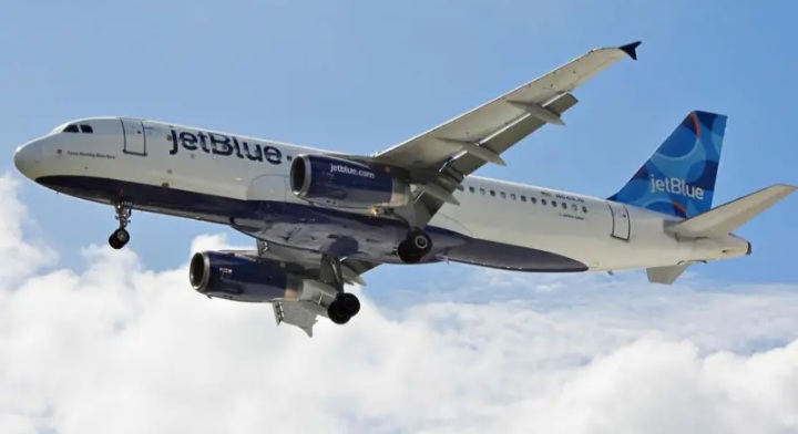 Solar radiation fault grounds thousands of jets as aviation braces for disruption