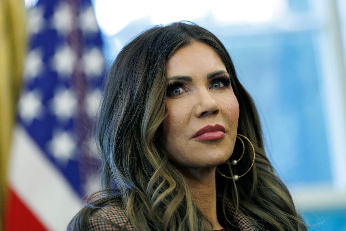 US Homeland Security Secretary Blames Radicalisation in U.S. for Guard Shooting: Shifts Responsibility to Biden Administration