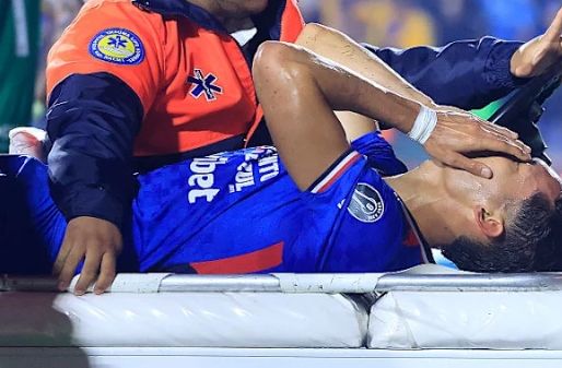 Mexico Worried After Orozco Suffers Serious Injury