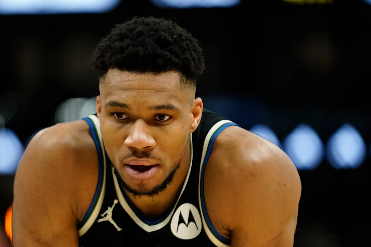 Giannis Antetokounmpo Injury Sparks Big Bucks Debate as Calf Problem Threatens Playoff Push