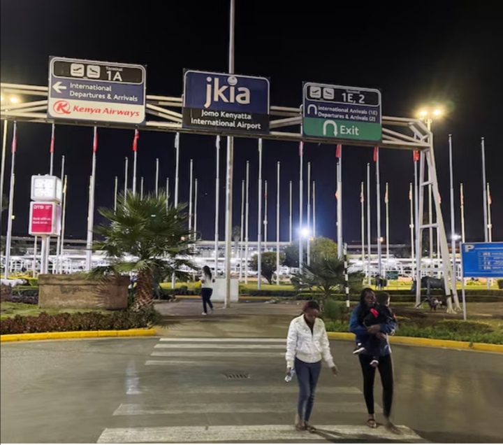 Kenyan Airport Workers Issue Strike Notice Over Labour Disputes