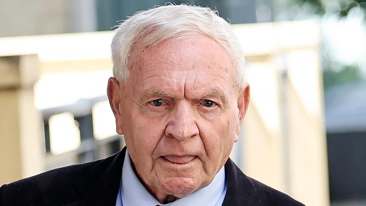 Court to Decide Fate of Former Football Star Barry Cable Over Child Abuse Charges