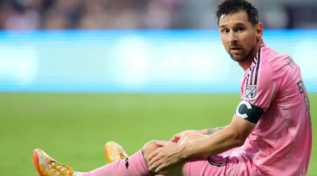 Argentina Hold Breath as Lionel Messi Injury Scare Shakes World Cup Build-Up