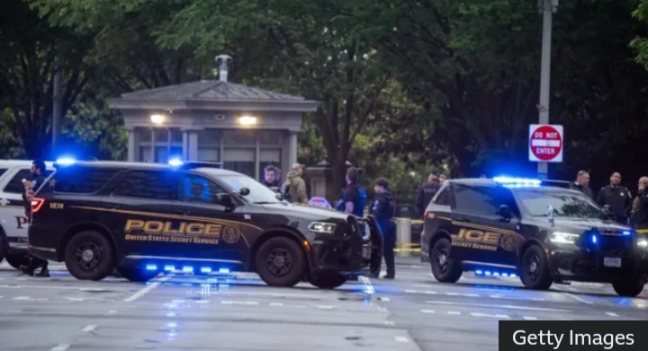 Suspect Killed after Opening Fire near White House, Prompting Security Lockdown