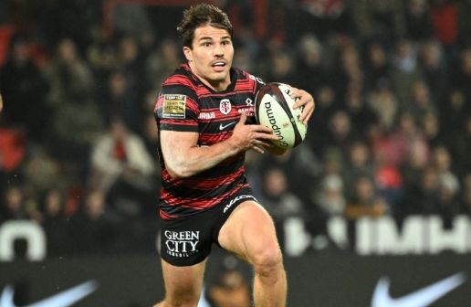 Antoine Dupont Inspires Toulouse to Record Top 14 Semi-Final Victory as Title Dream Moves Closer